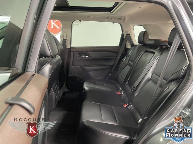 Used 2023 Nissan Rogue SV w/ SV Premium B Package image 22