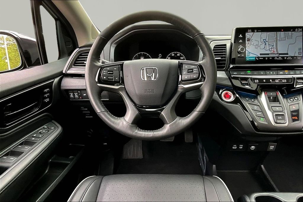 Used 2025 Honda Odyssey Elite image 9