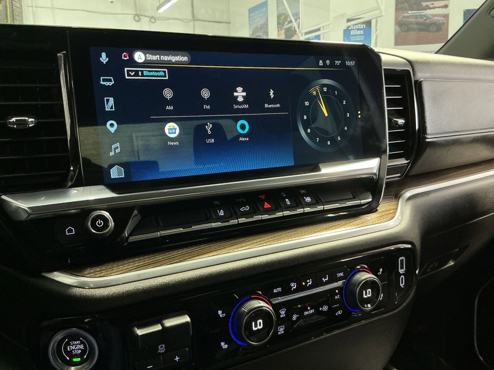 Used 2025 Chevrolet Silverado 2500 LT w/ Convenience Package image 19