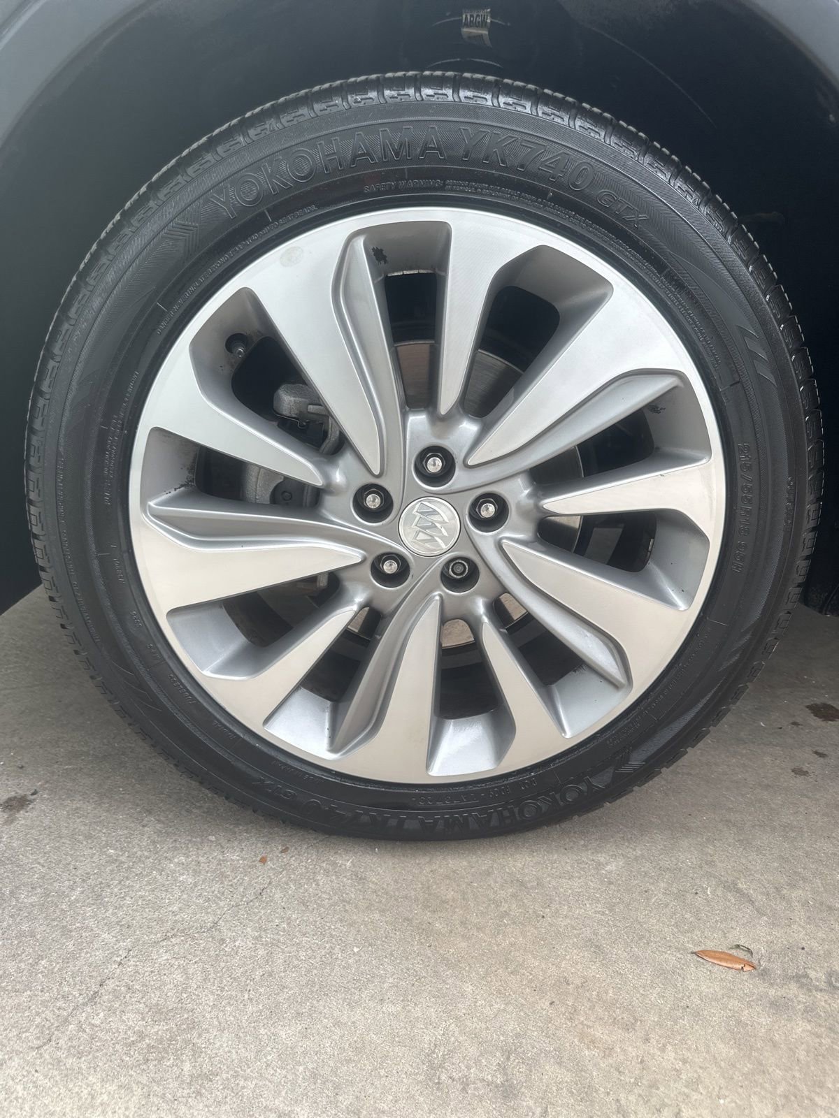 Used 2020 Buick Encore Preferred FWD image 23