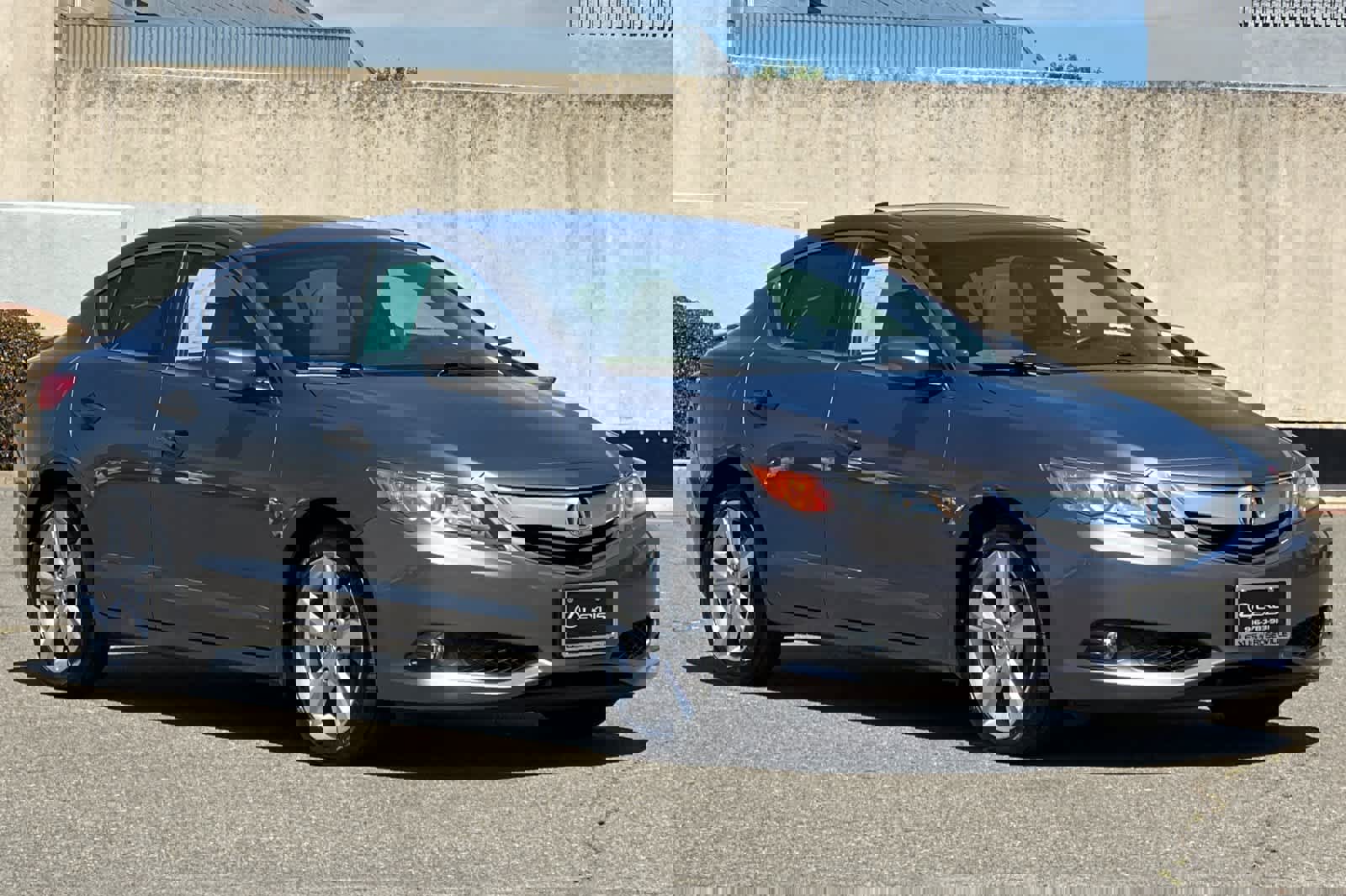 Used 2015 Acura ILX w/ Technology Package image 5