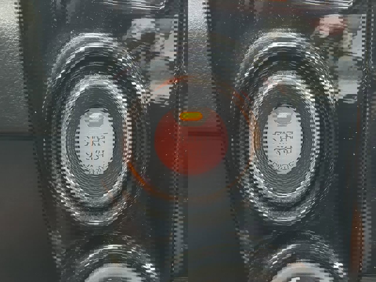 Used 2024 Nissan Titan Platinum Reserve w/ Moonroof Package image 30