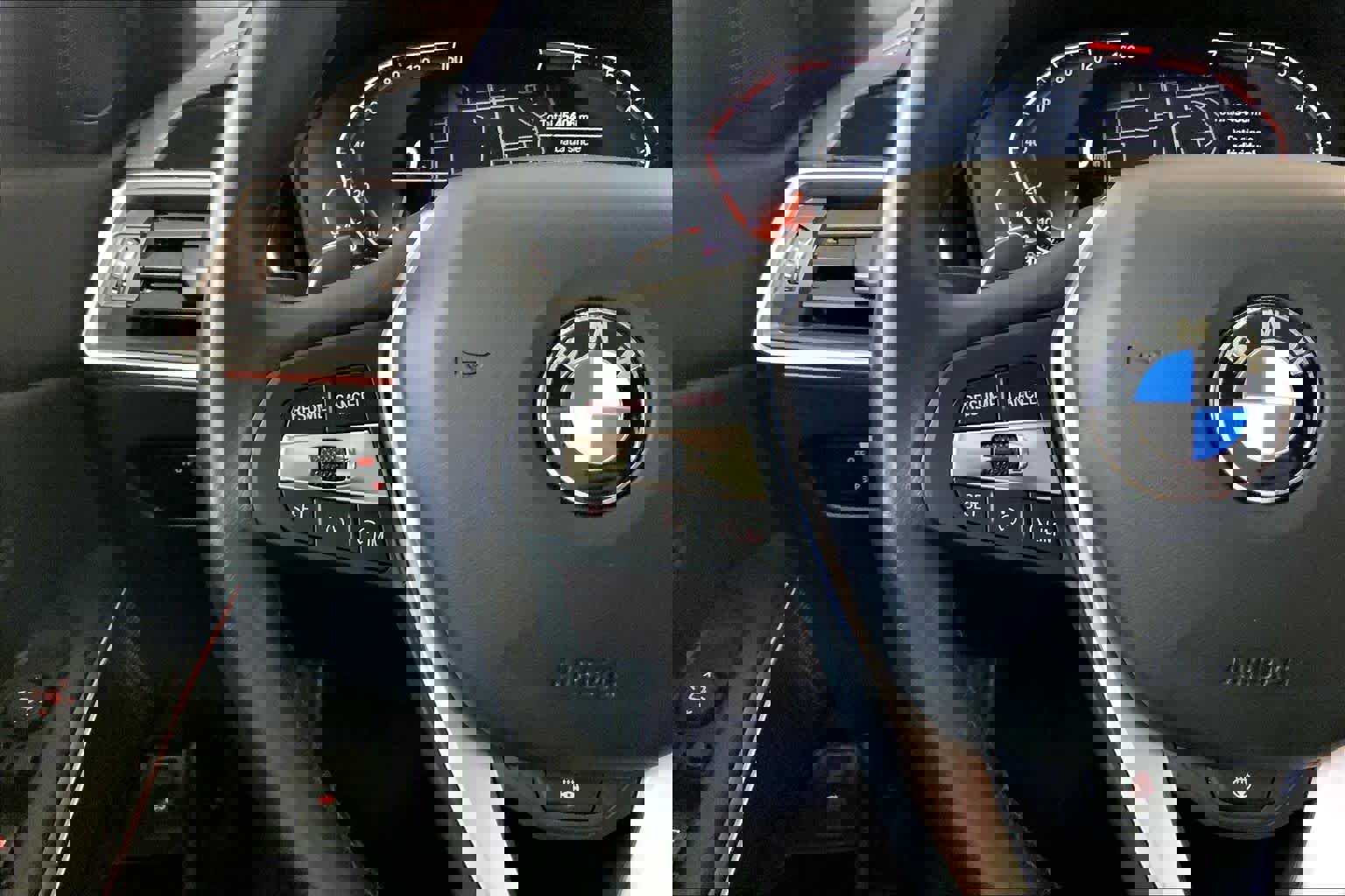 Used 2019 BMW 330i xDrive Sedan w/ Convenience Package image 23