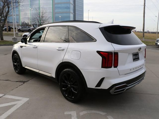 Used 2021 Kia Sorento SX image 4