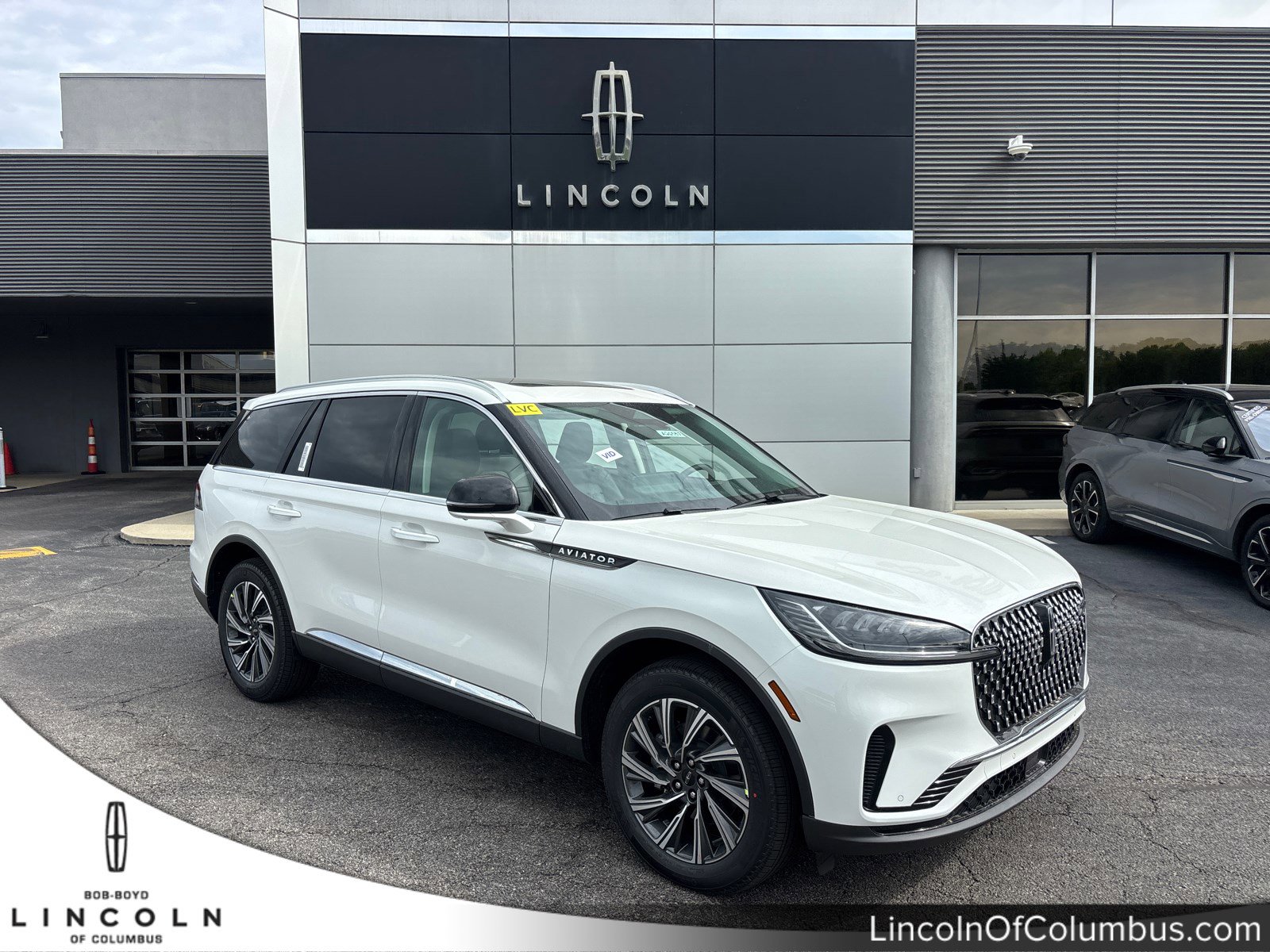 New 2026 Lincoln Aviator AWD