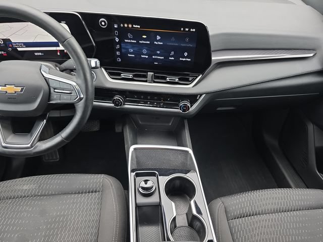 Used 2026 Chevrolet Equinox LT w/ Safety and Technology Package FWD image 11