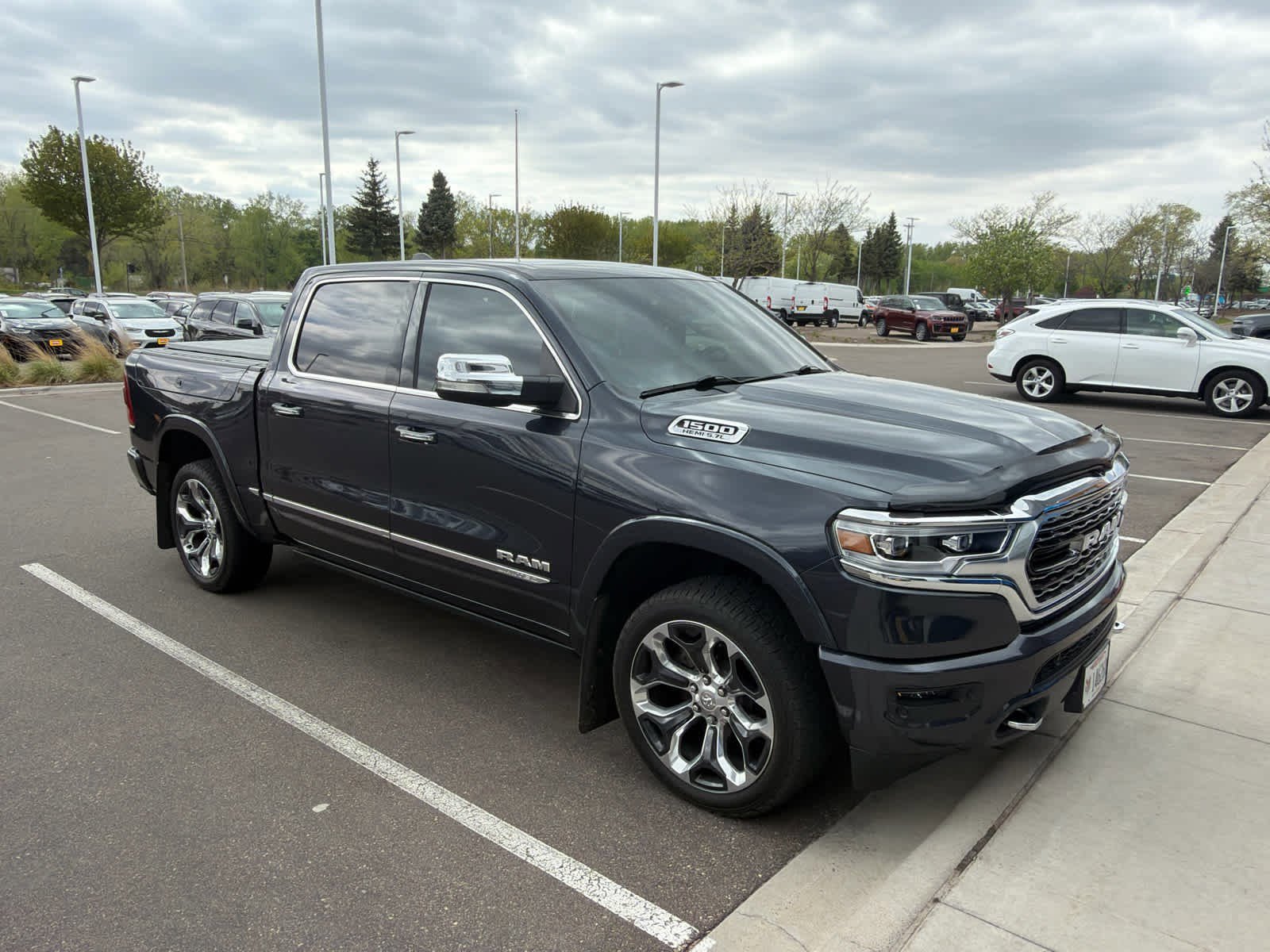 Used 2020 RAM 1500 Limited AWD/4WD image 8
