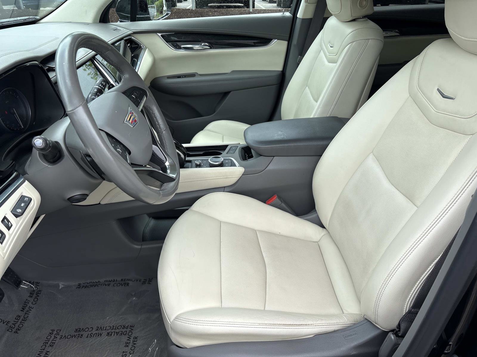 Used 2021 Cadillac XT6 Premium Luxury AWD/4WD image 14