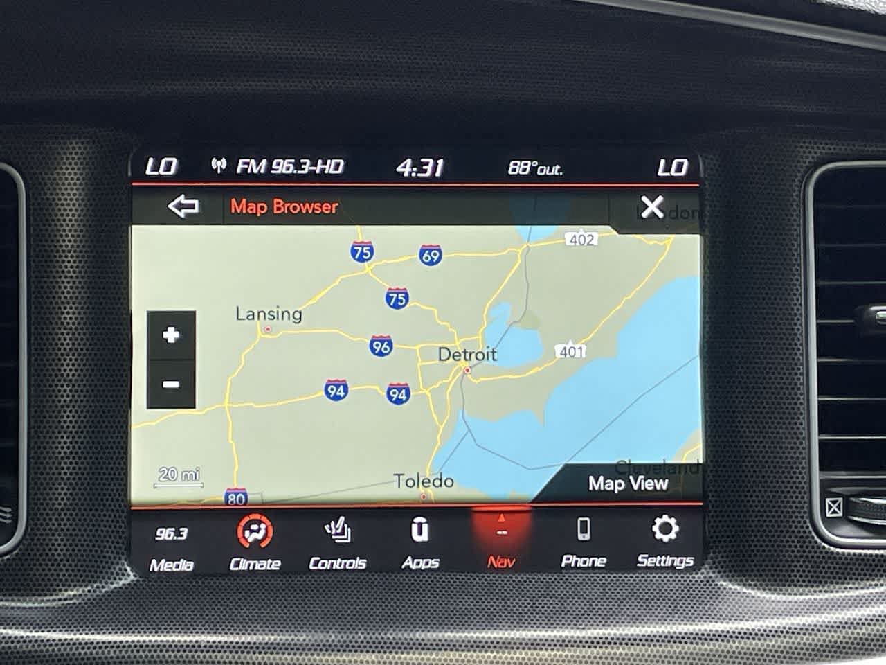 Used 2018 Dodge Charger R/T Scat Pack RWD image 22