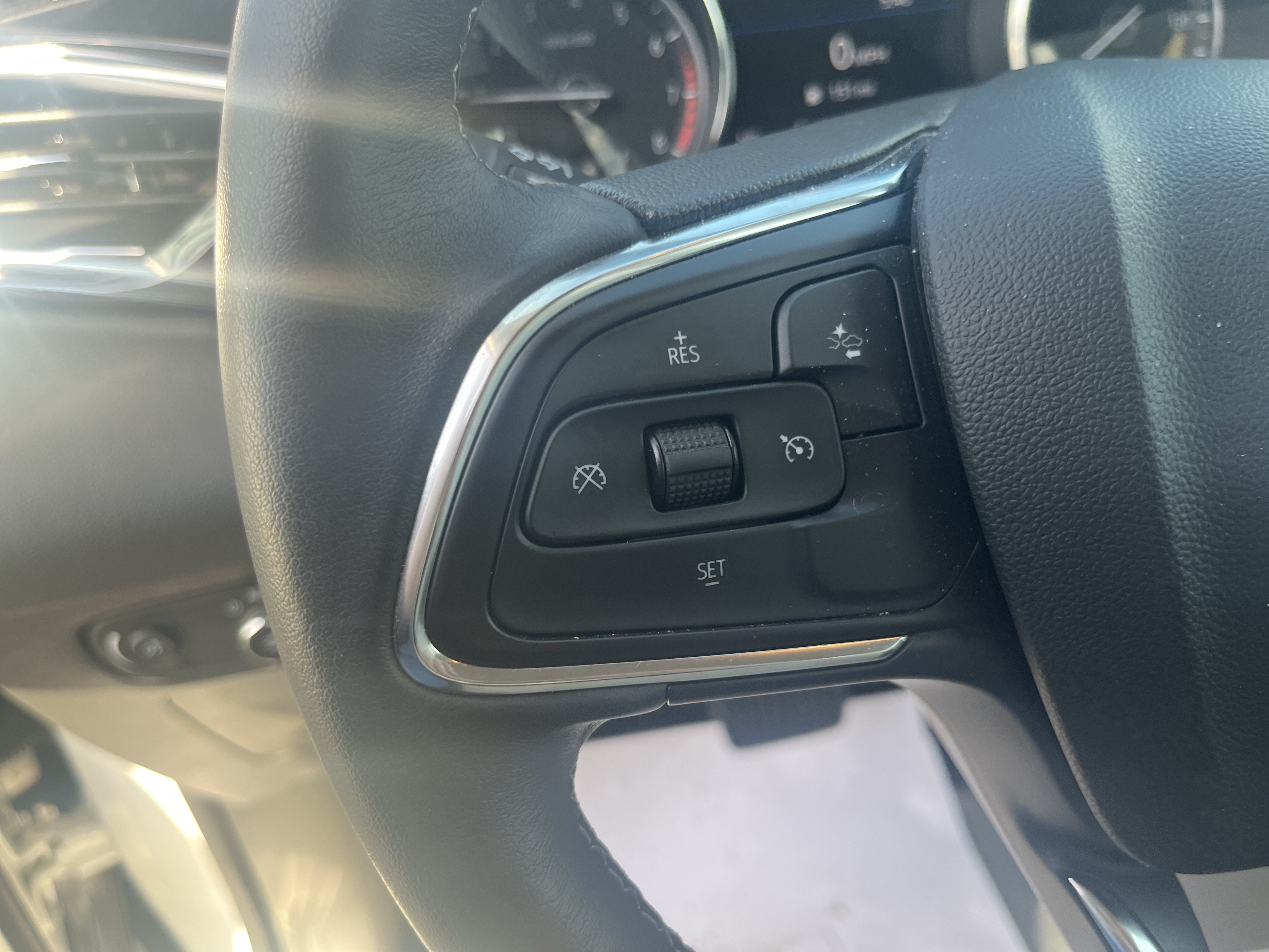 Used 2023 Buick Encore GX Select w/ Safety Package II AWD/4WD image 21