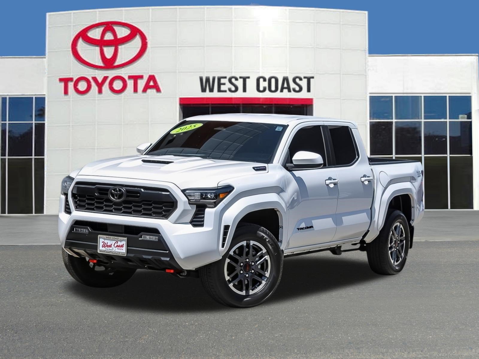 Used 2025 Toyota Tacoma TRD Sport AWD/4WD image 1