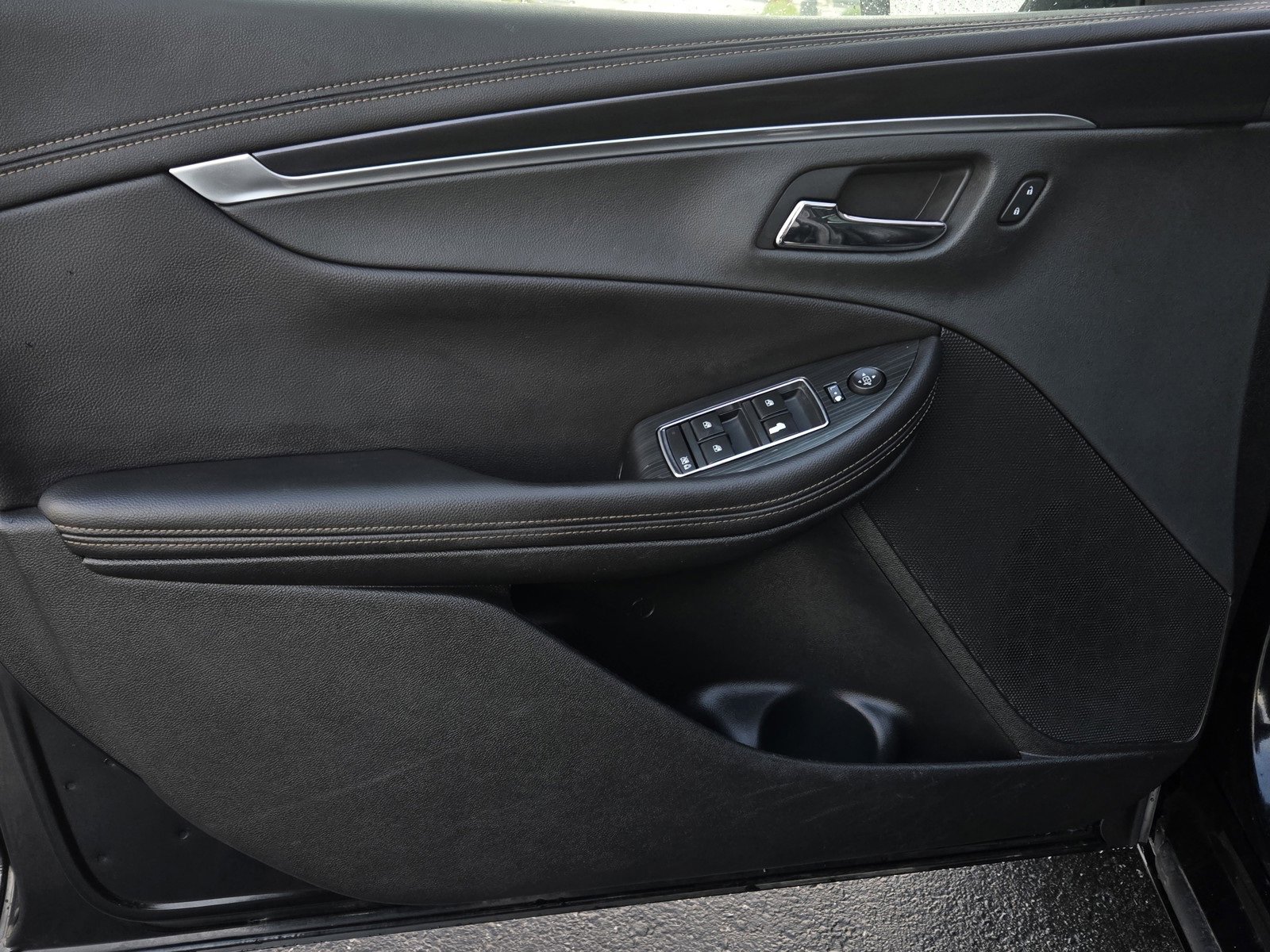 Used 2020 Chevrolet Impala LT image 9