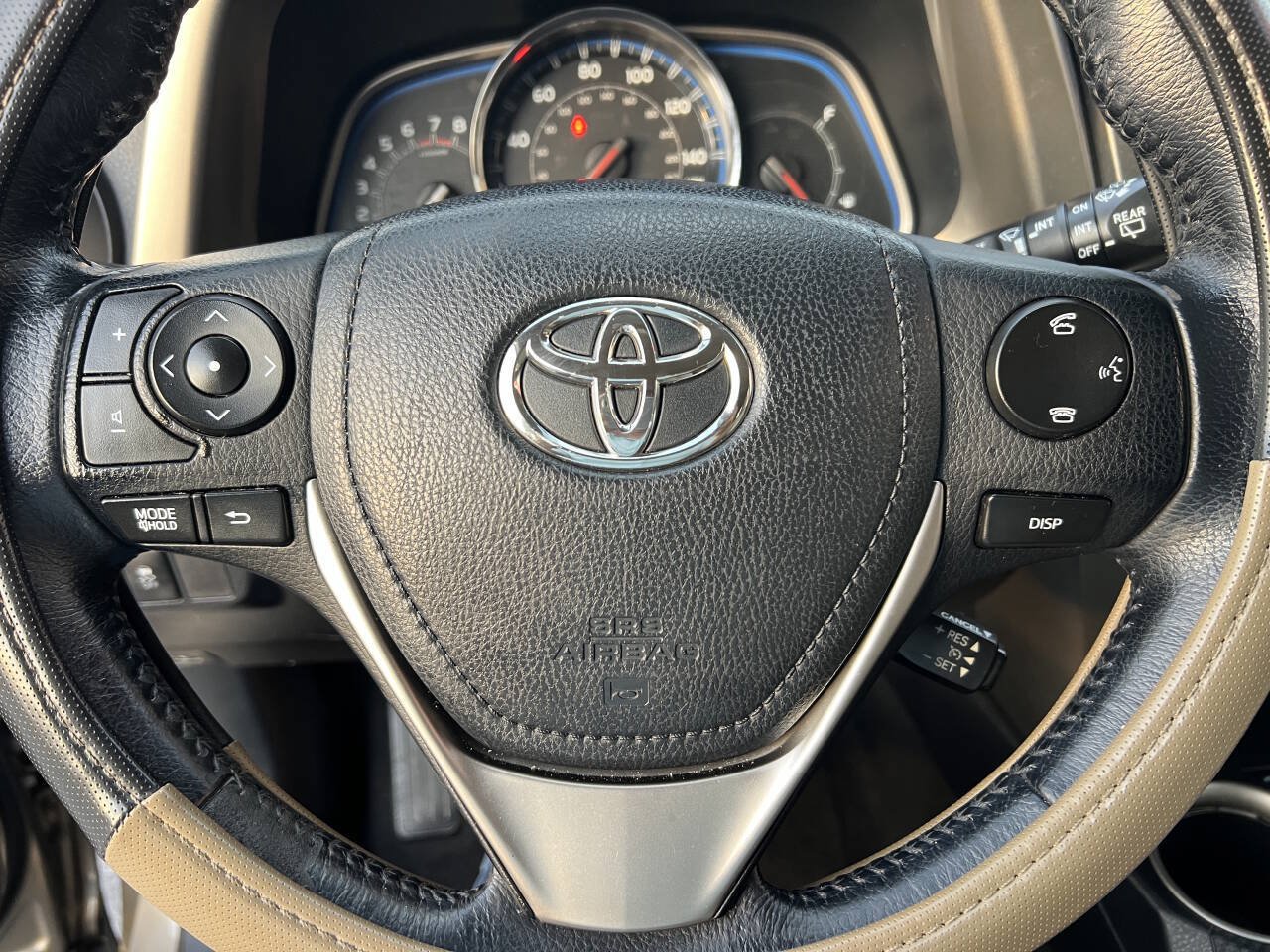 Used 2015 Toyota RAV4 Limited AWD/4WD image 17