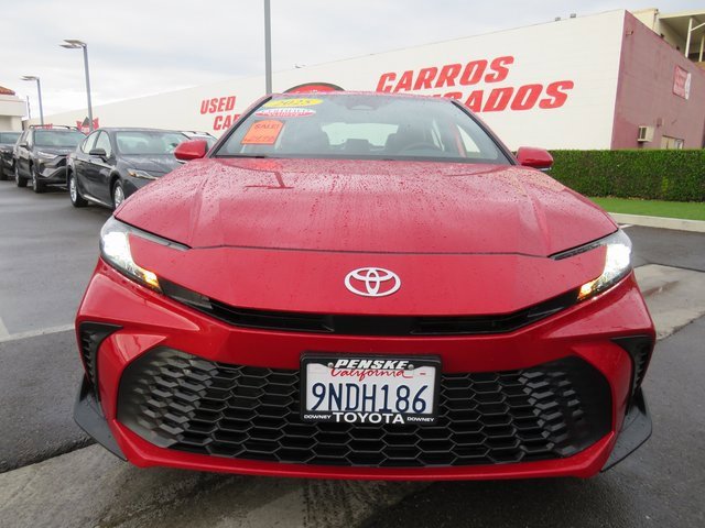 Certified 2025 Toyota Camry SE image 2