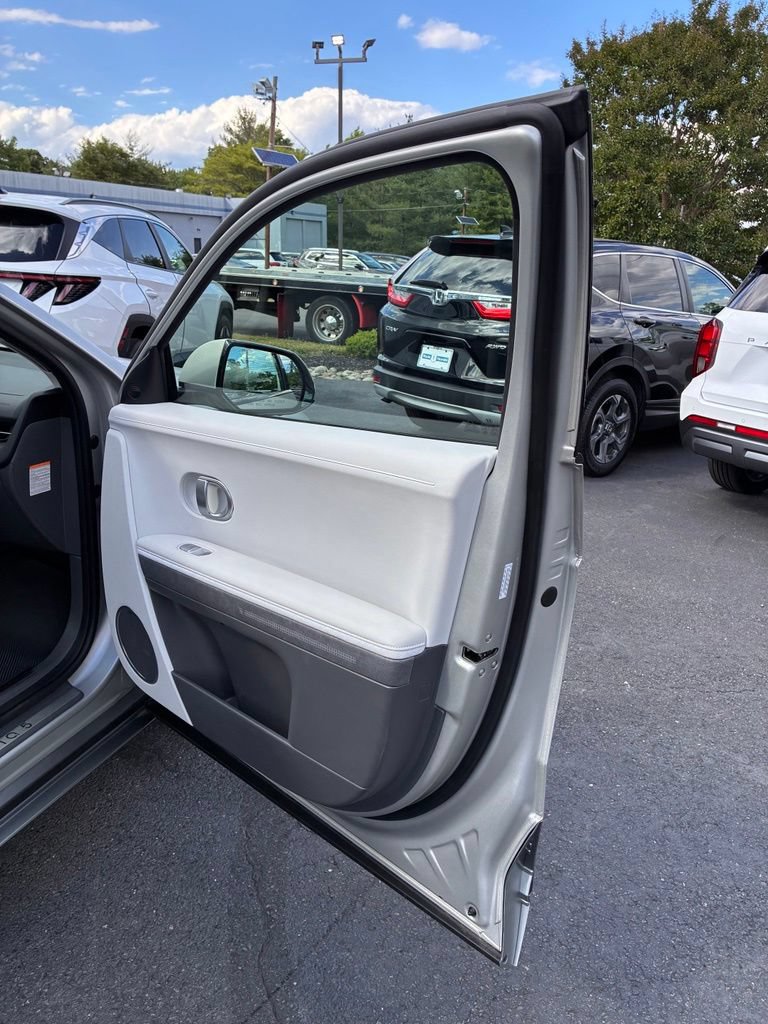 Used 2024 Hyundai Ioniq 5 Limited AWD/4WD image 58