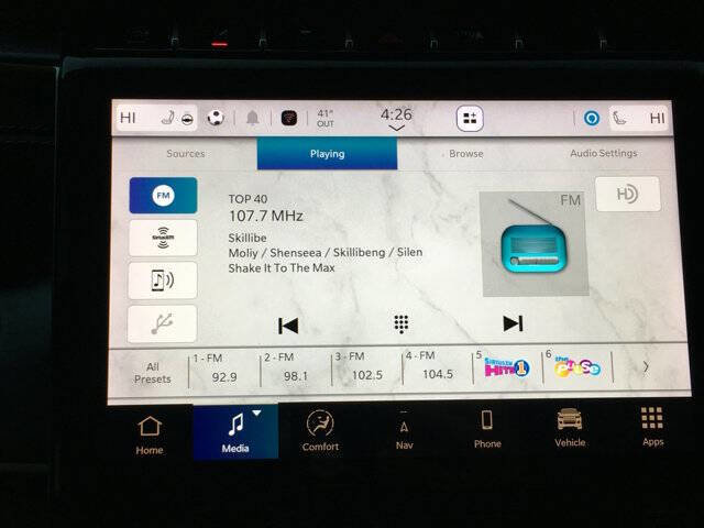 Used 2023 Jeep Grand Cherokee L Limited w/ Luxury Tech Group II image 20