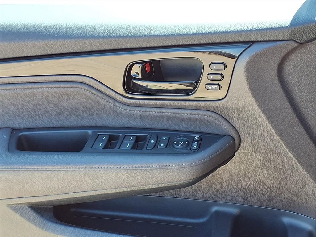 Used 2022 Honda Odyssey Elite image 23