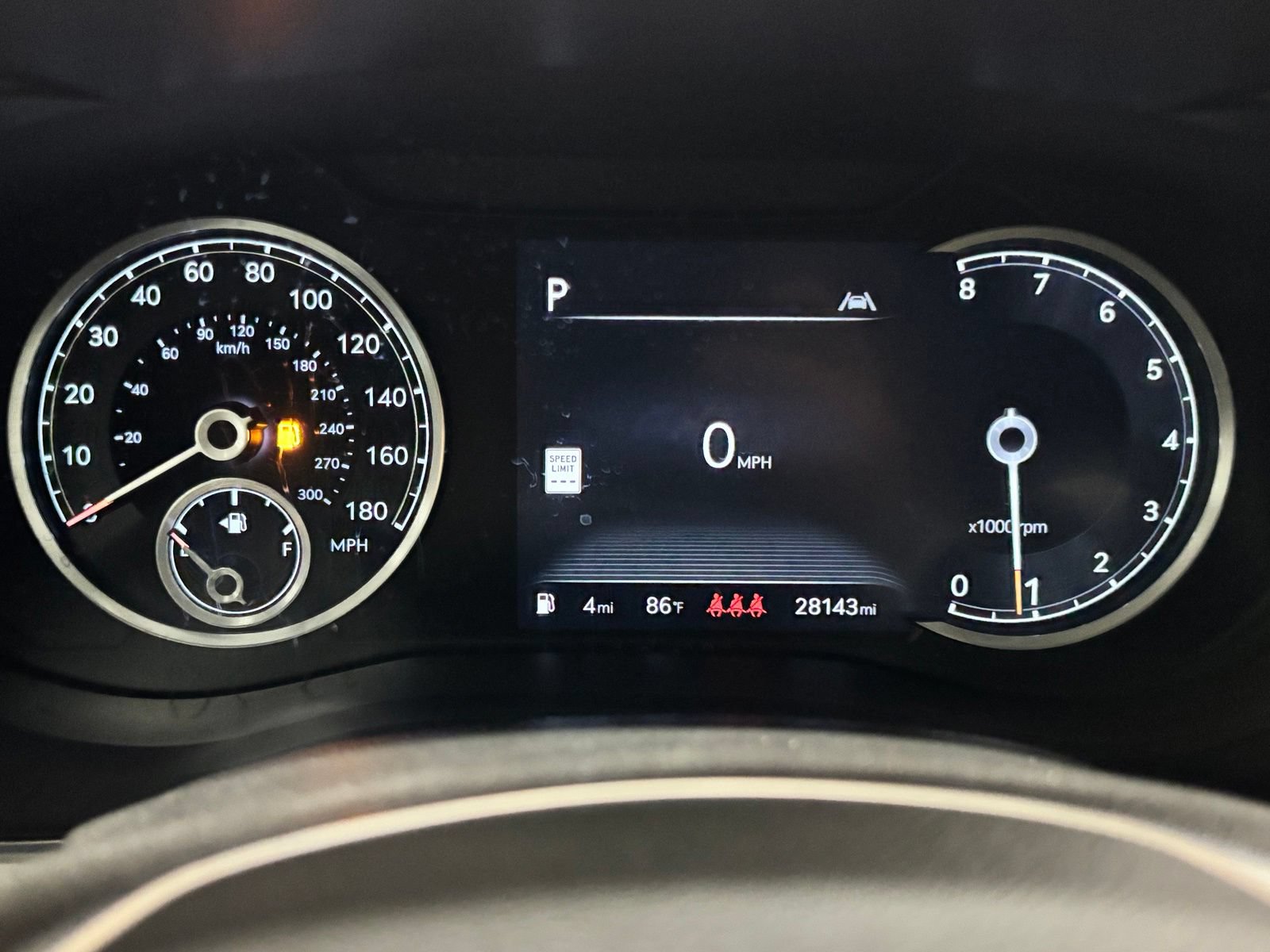 Used 2024 Genesis G70 2.5T RWD image 14