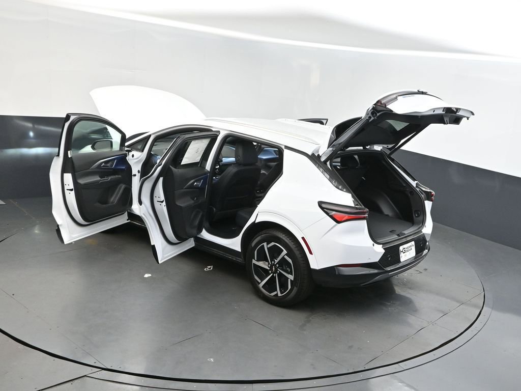 New 2025 Chevrolet Equinox EV LT FWD image 2