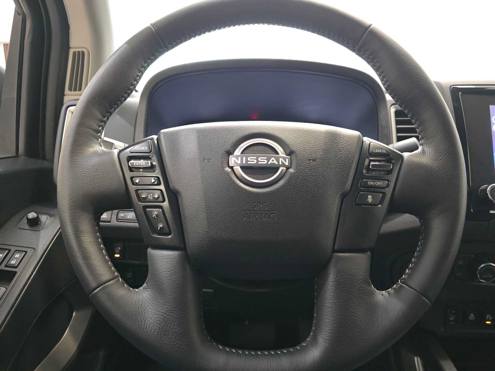 Used 2024 Nissan Frontier SV w/ SV Convenience Package RWD image 11