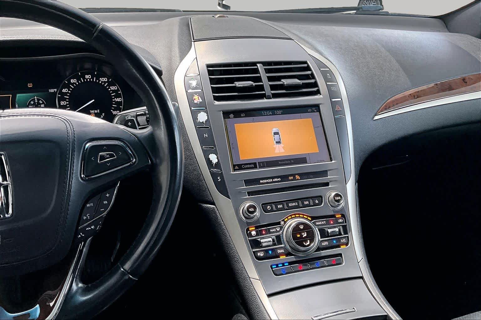 Used 2017 Lincoln MKZ Reserve FWD image 7