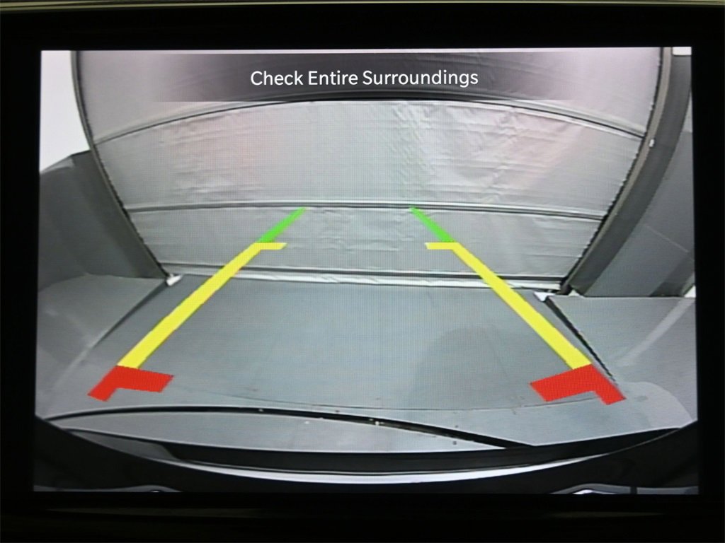 Used 2021 Chrysler Pacifica Touring-L image 14