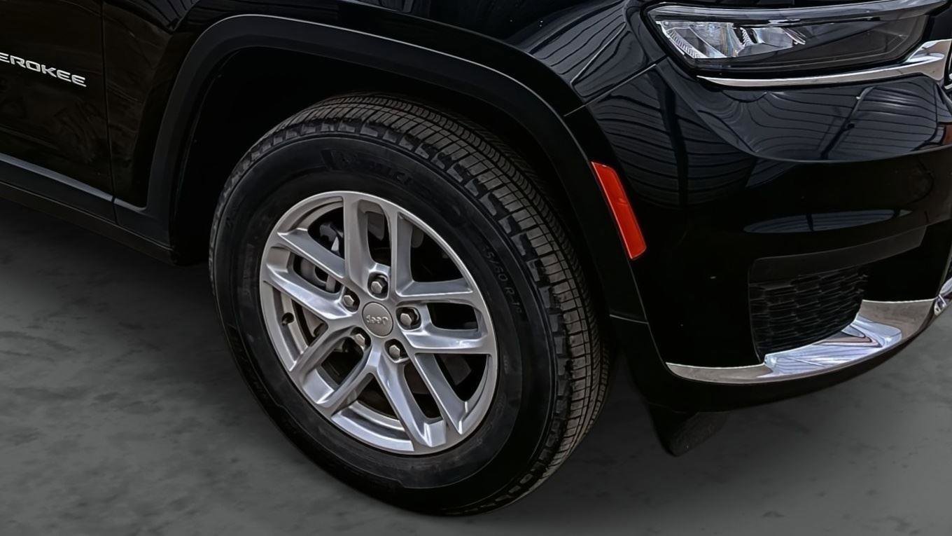 Used 2024 Jeep Grand Cherokee L Laredo image 14