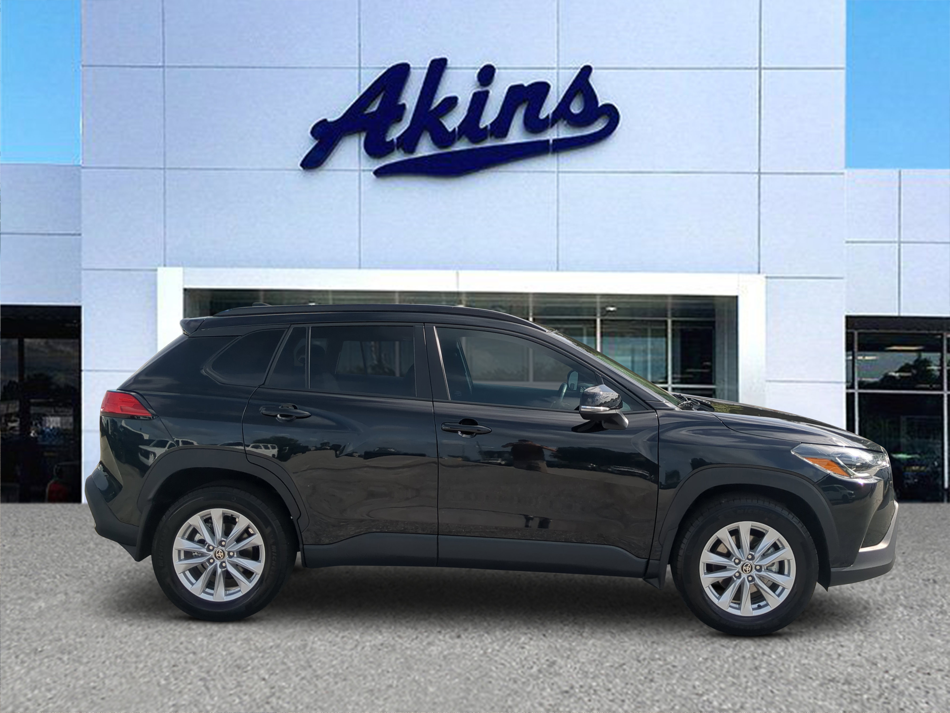 Used 2024 Toyota Corolla Cross LE
