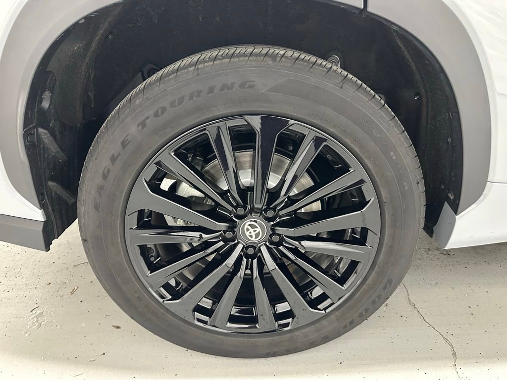 Used 2025 Toyota Highlander XSE image 68