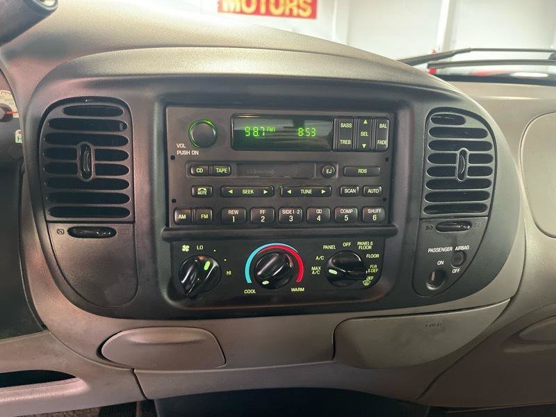 Used 2002 Ford F150 Lightning RWD image 75