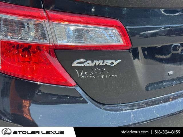 Used 2014 Toyota Camry SE FWD image 12