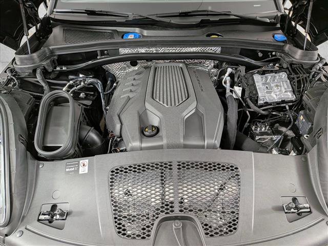 New 2026 Porsche Macan AWD/4WD image 26