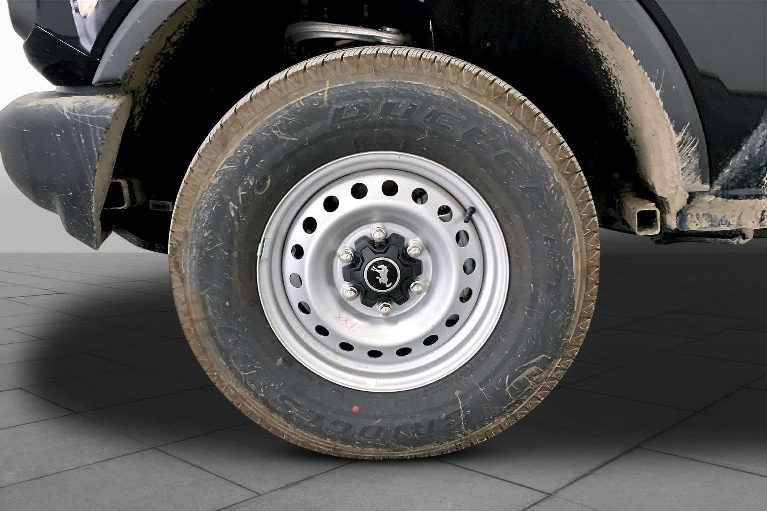 New 2026 Ford Bronco 4-Door AWD/4WD image 9