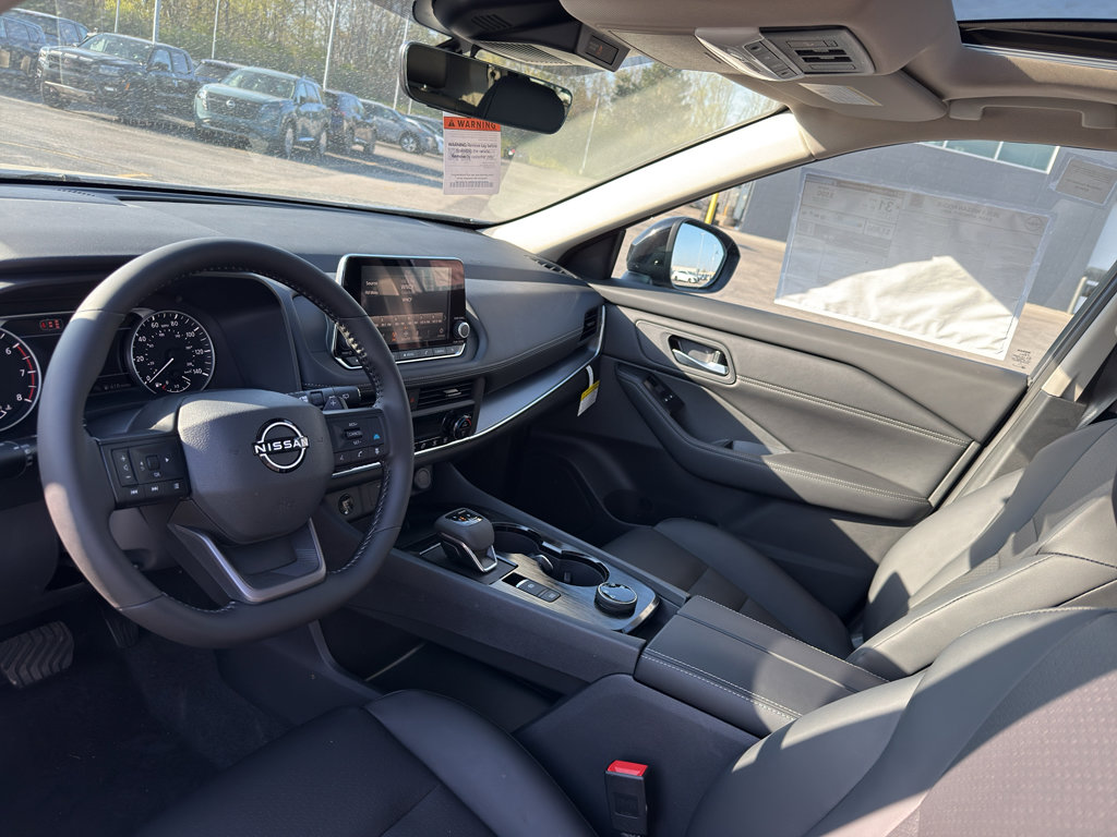 New 2026 Nissan Rogue SV AWD/4WD image 25