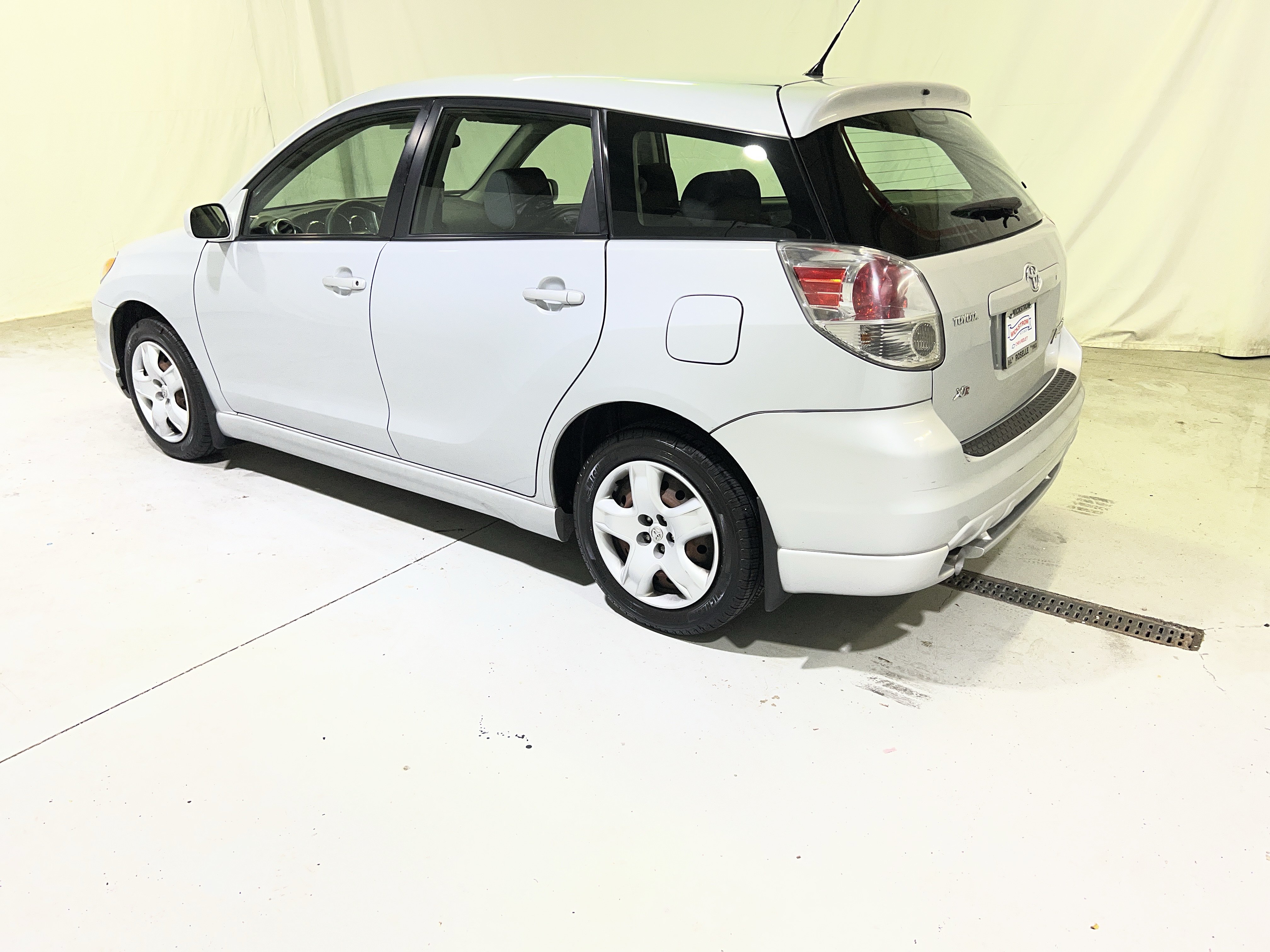 Used 2007 Toyota Matrix FWD image 8
