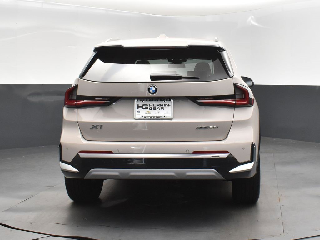 New 2026 BMW X1 xDrive28i w/ Technology Package image 6