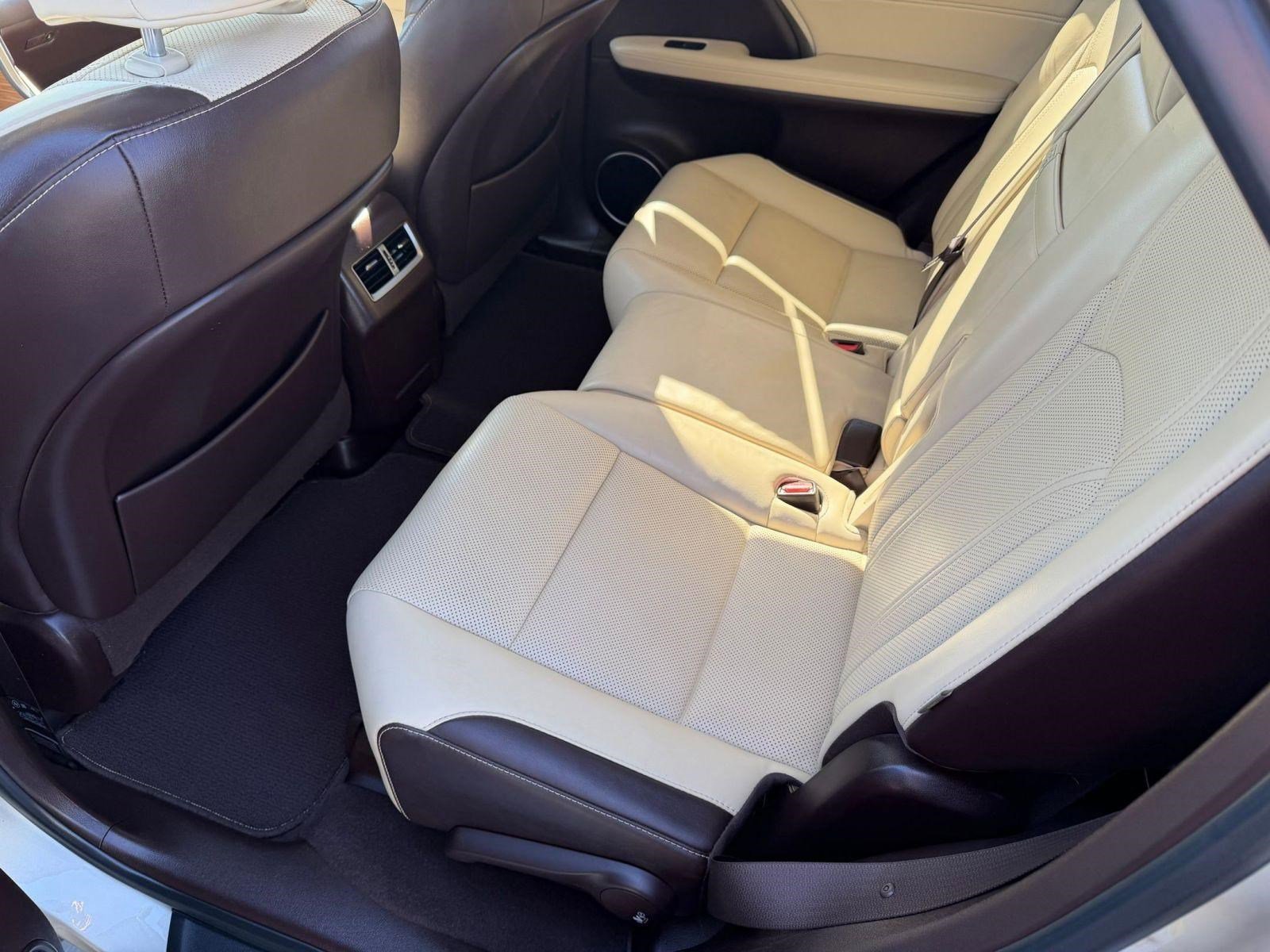 Used 2018 Lexus RX 350L image 14