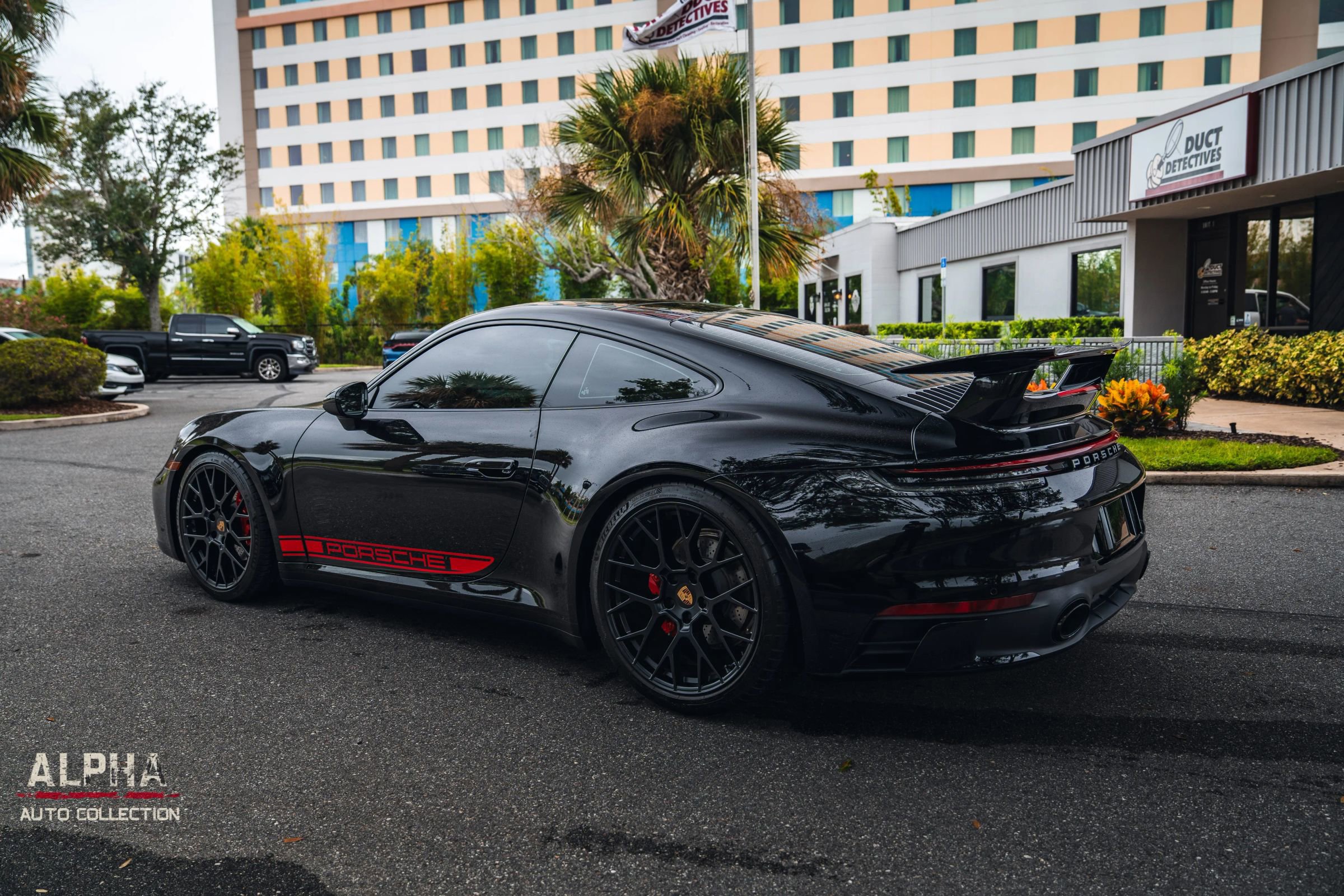 Used 2024 Porsche 911 Carrera image 5