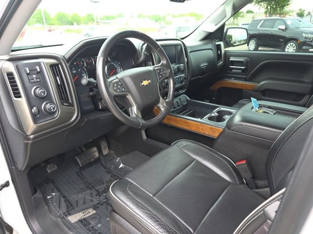 Used 2017 Chevrolet Silverado 1500 High Country AWD/4WD image 11