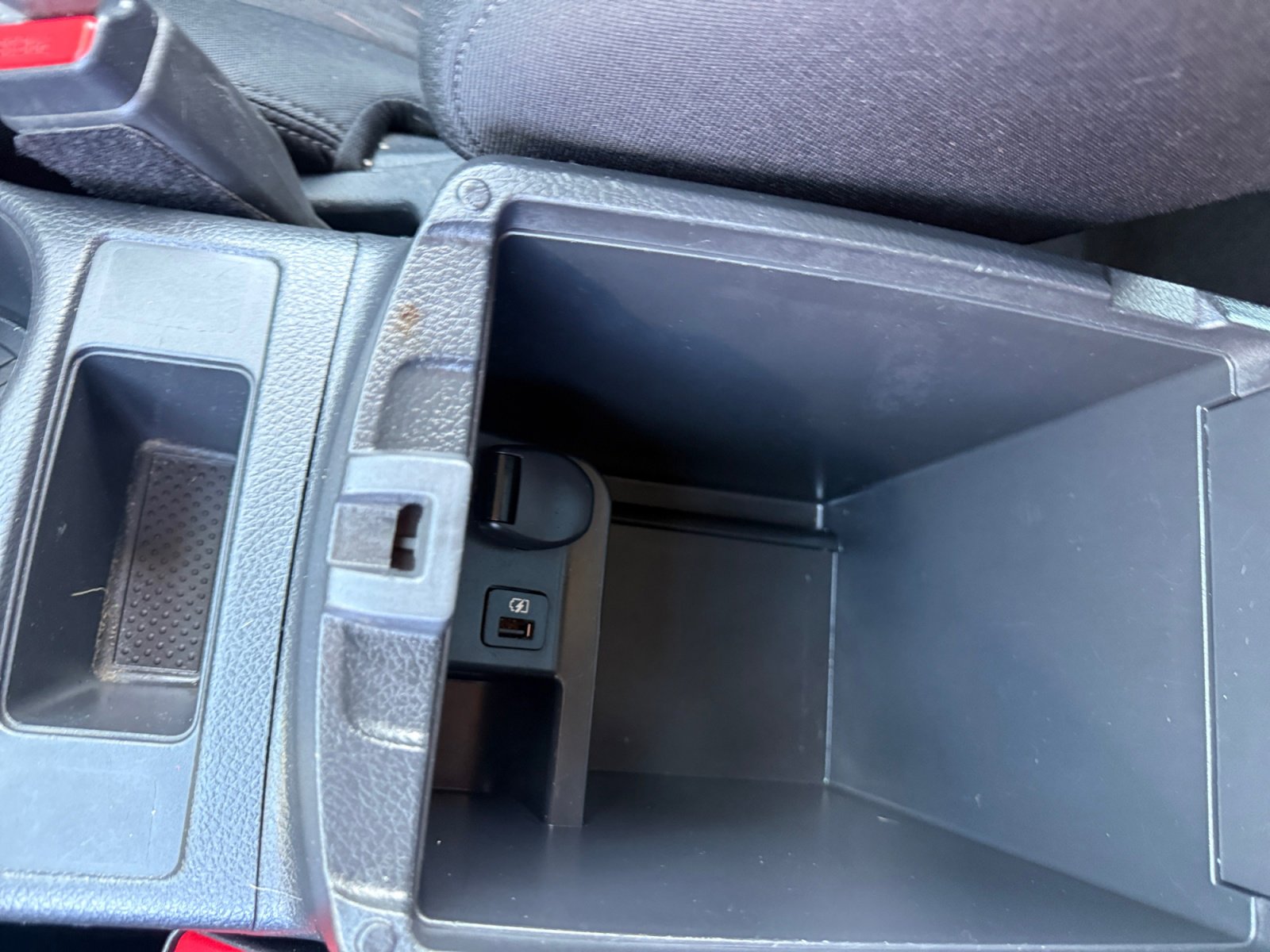 Used 2019 Nissan Rogue S FWD image 8