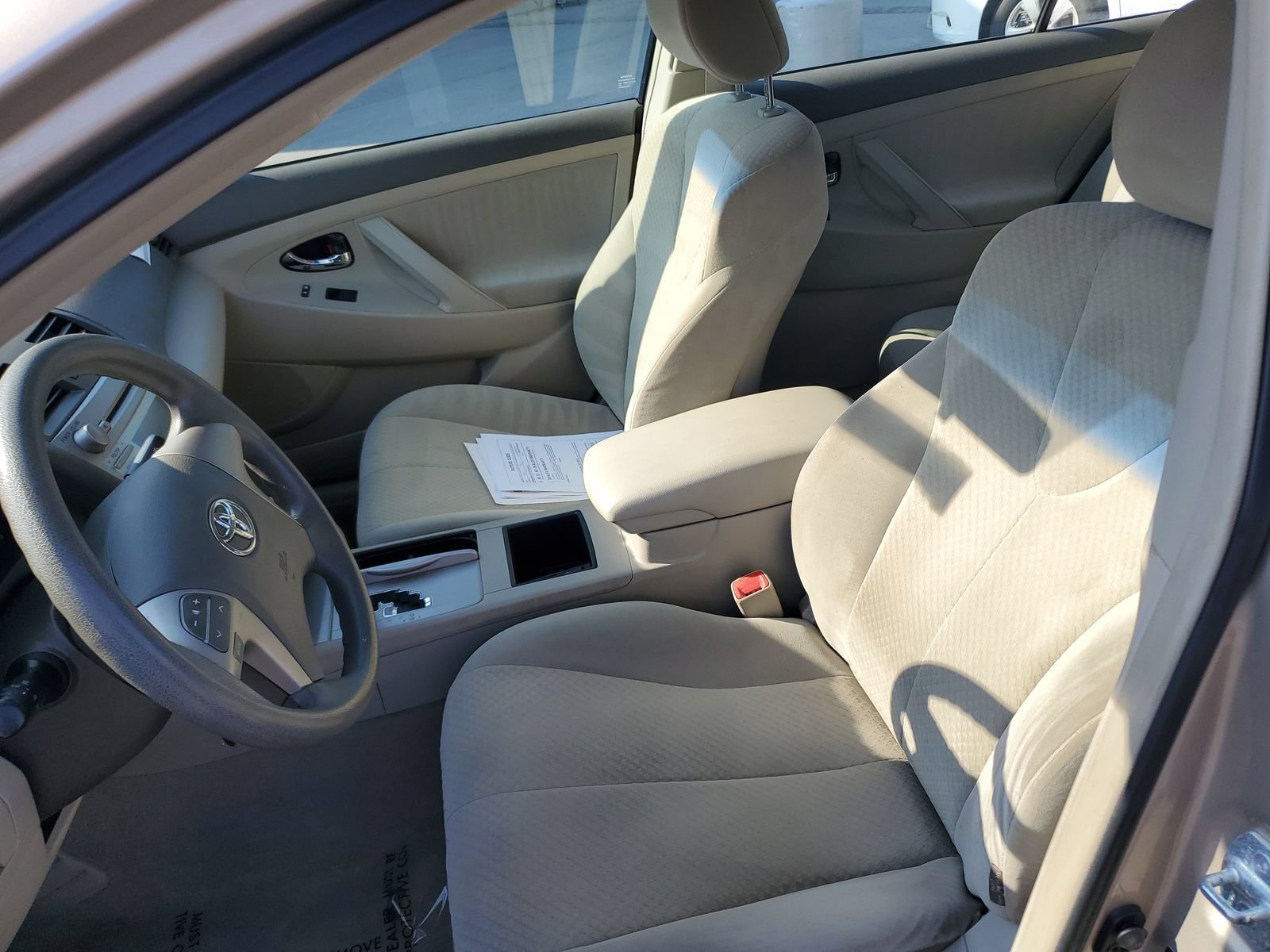 Used 2009 Toyota Camry LE FWD image 17
