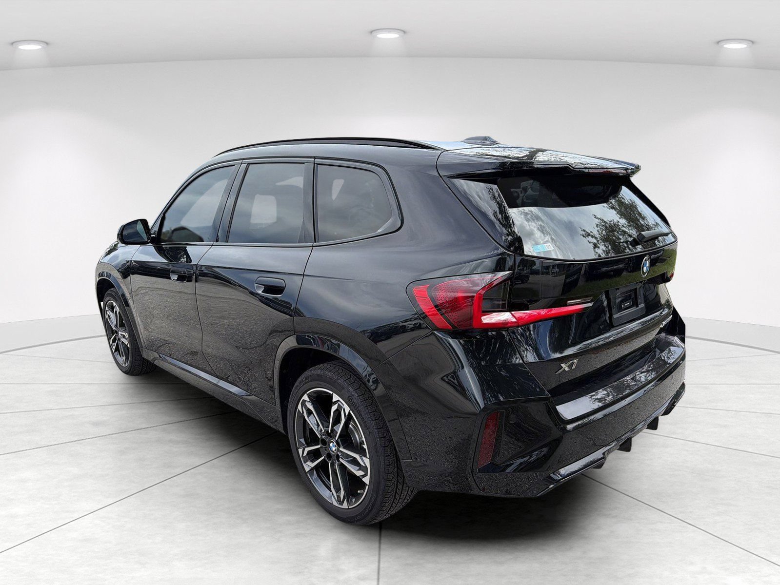 New 2026 BMW X1 xDrive28i w/ Technology Package AWD/4WD image 6