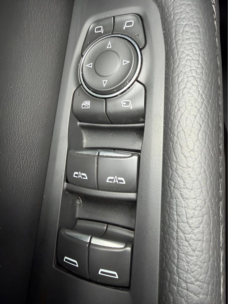 Used 2025 GMC Yukon Denali image 21