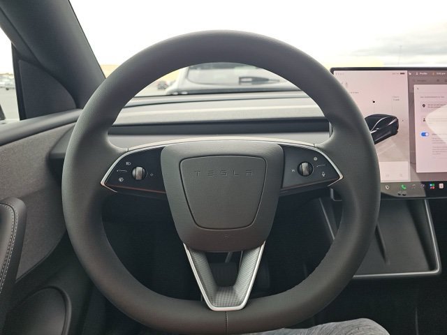 Used 2026 Tesla Model Y AWD image 10