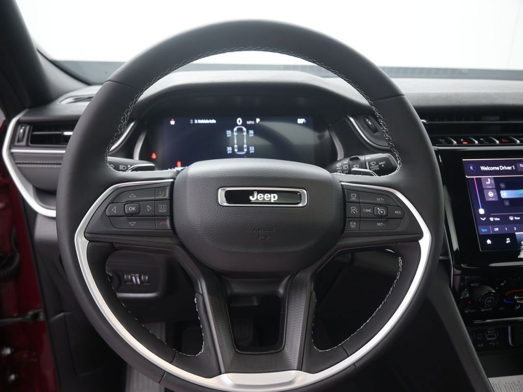 New 2025 Jeep Grand Cherokee L Altitude image 2