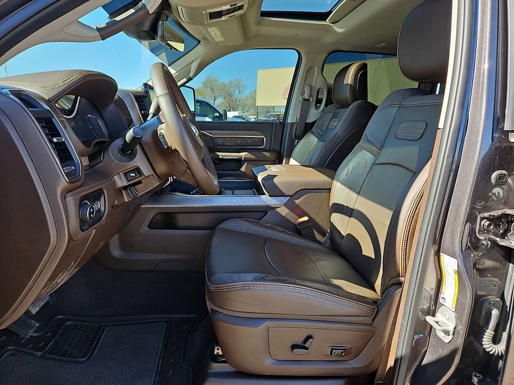 Used 2026 RAM 3500 Longhorn image 13
