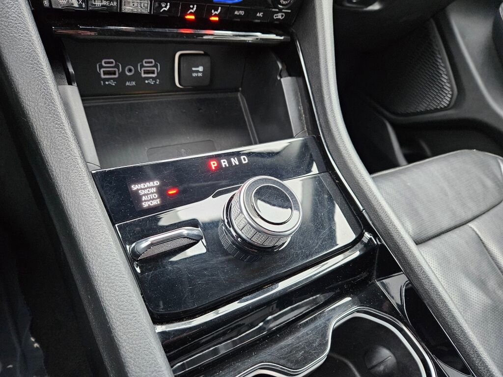 Used 2023 Jeep Grand Cherokee Limited w/ Luxury Tech Group II image 28