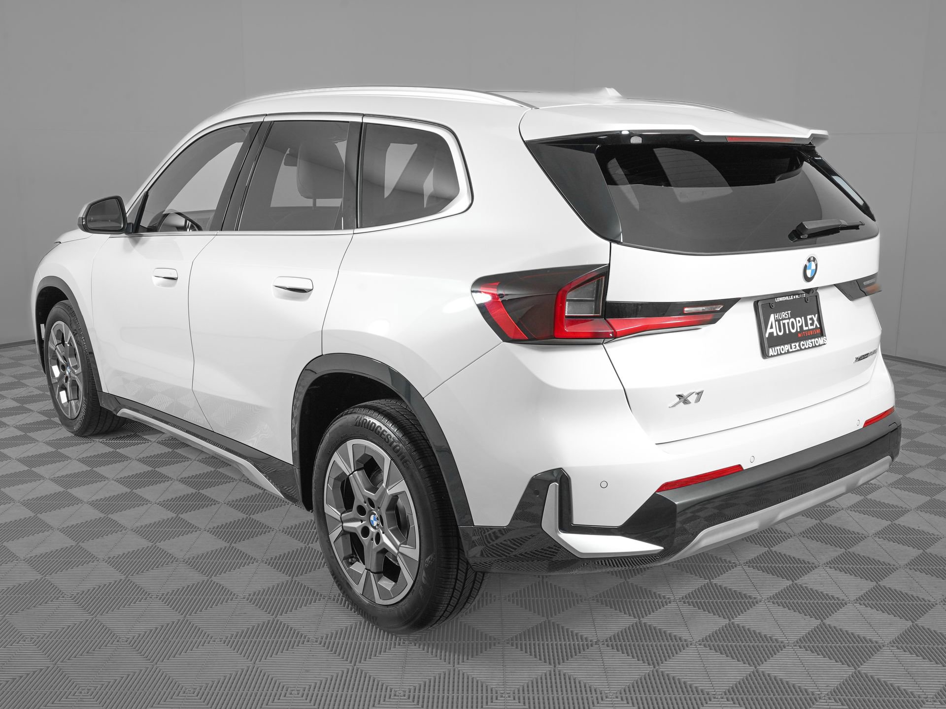 Used 2025 BMW X1 xDrive28i image 7