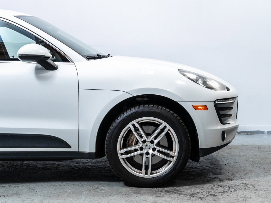 Used 2017 Porsche Macan S image 12