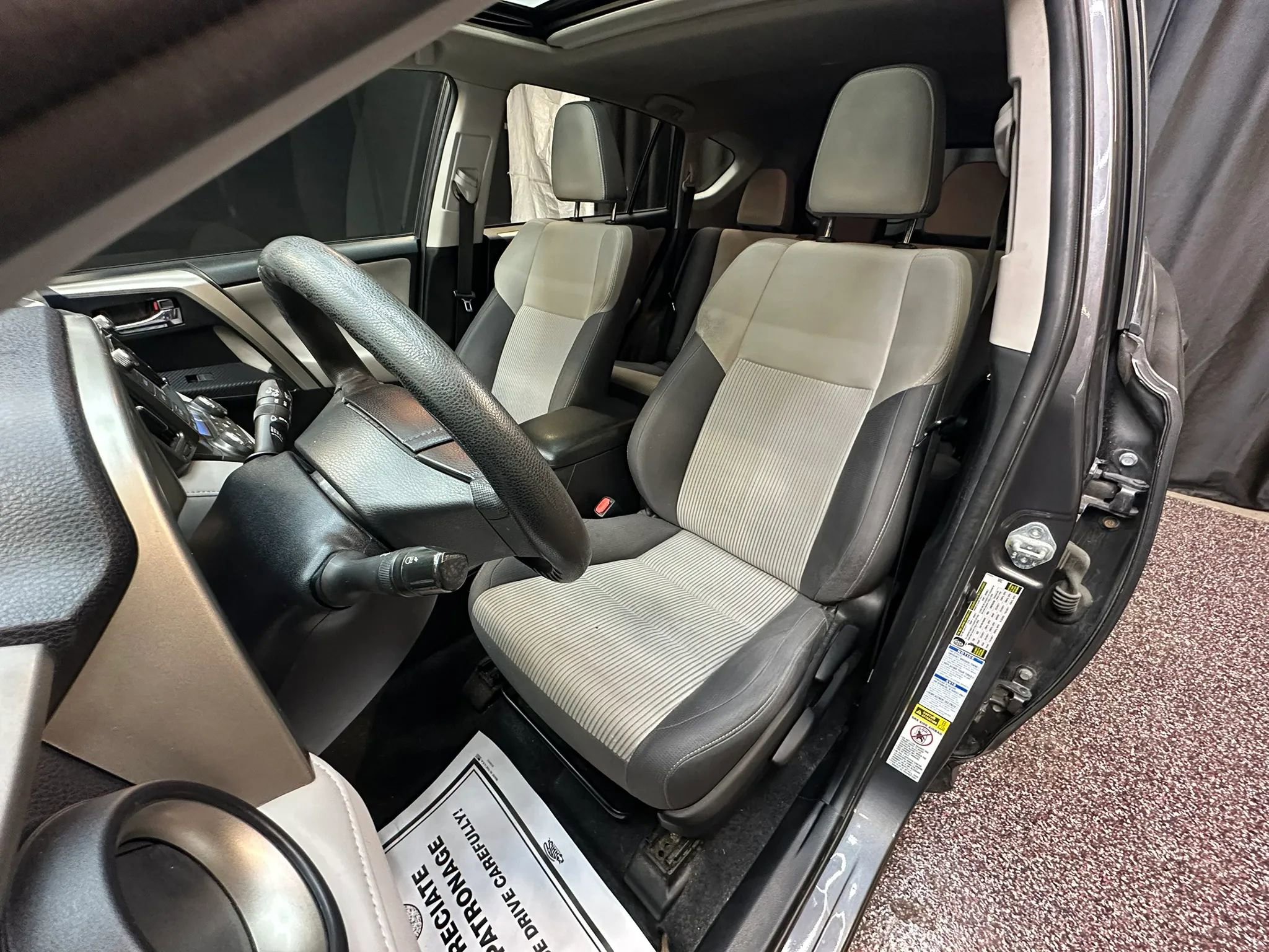 Used 2015 Toyota RAV4 XLE image 14